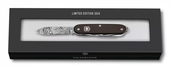 Navaja VICTORINOX FARMER X ALOX DAMAST Edición Limitada 2024 - Imagen 2